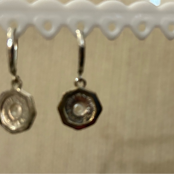 CRYSTAL PEARL DANGLE DROP EARRINGS - Picture 2 of 6